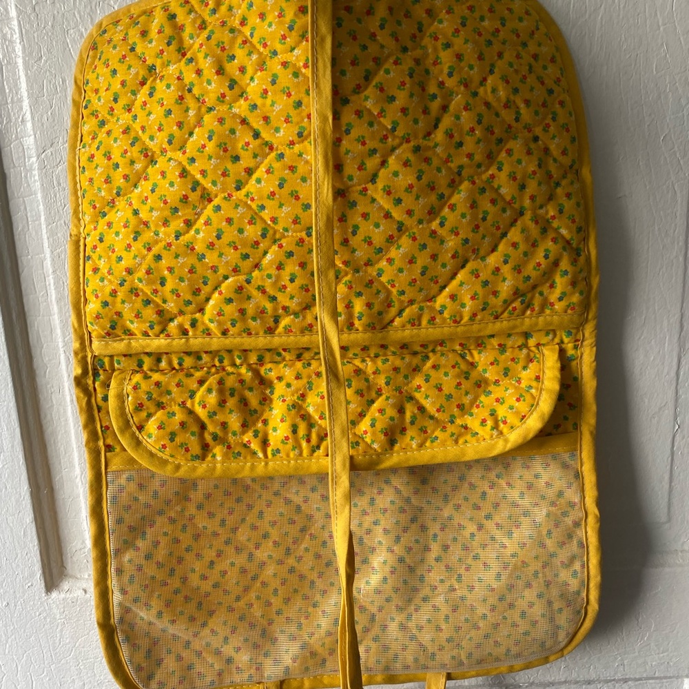 1960’s make up tote